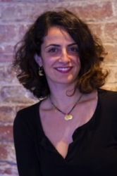 Caroline05-200x300